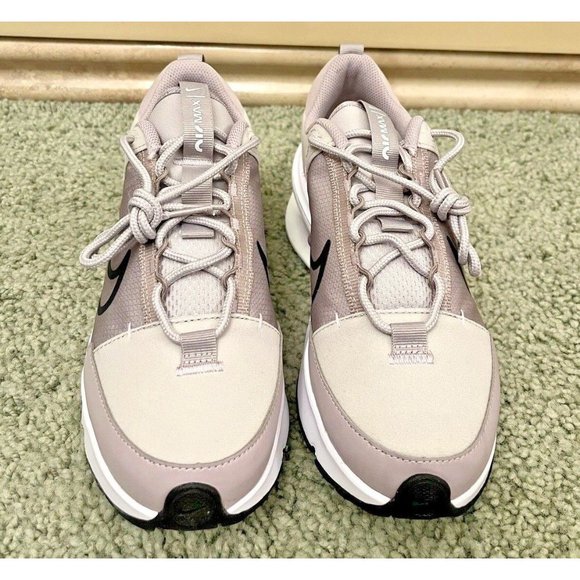 NEW NIKE AIR MAX INTRLK LITE WOMENS RUNNING SHOES SNEAKERS AMETHYST ASH LILAC - Picture 2 of 5